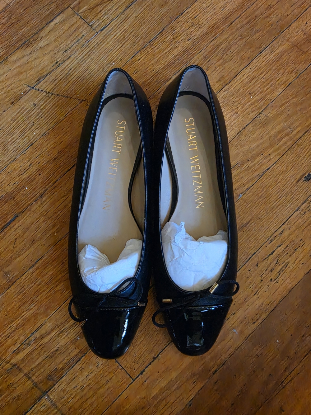 STUART WEITZMAN Black Leather Sleek Bow Ballet Flat $426 MSRP - Picture 2 of 10